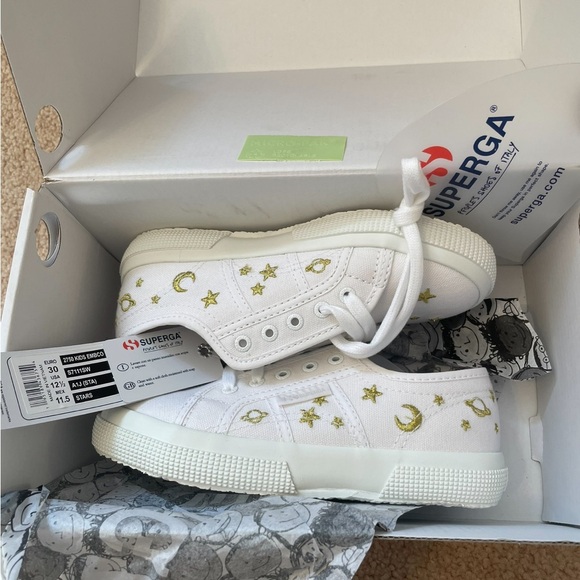 Superga Kids White Sneakers with Gold Accents - Picture 2 of 4